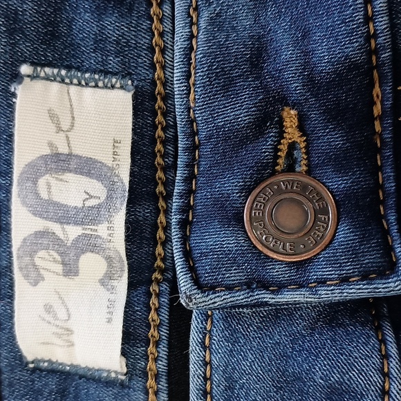 Free People Riley Stretch Skinny Jeans w/Slit - Picture 6 of 7